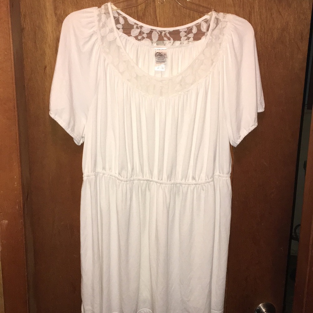 White cotton top